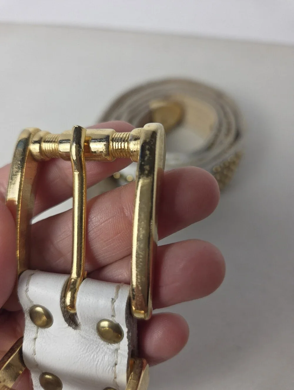 Sand Castle White Belt Studded Gold Buckle Vintage Womens